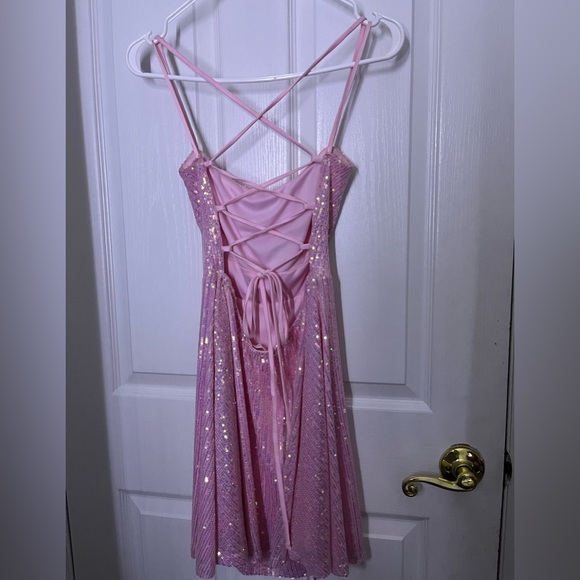 Pink sequence cross cross back dress - Picture 2 of 2